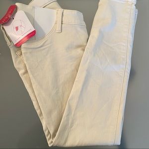 ✨Isabel maternity by Ingrid and Isabel pants size 2✨